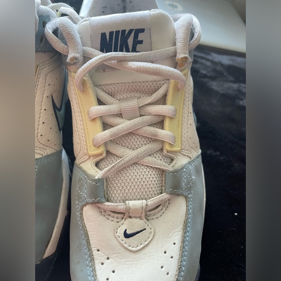 Nike Vintage Y2K Sneakers Kicks Runners - Size 6 - Picture 3 of 10